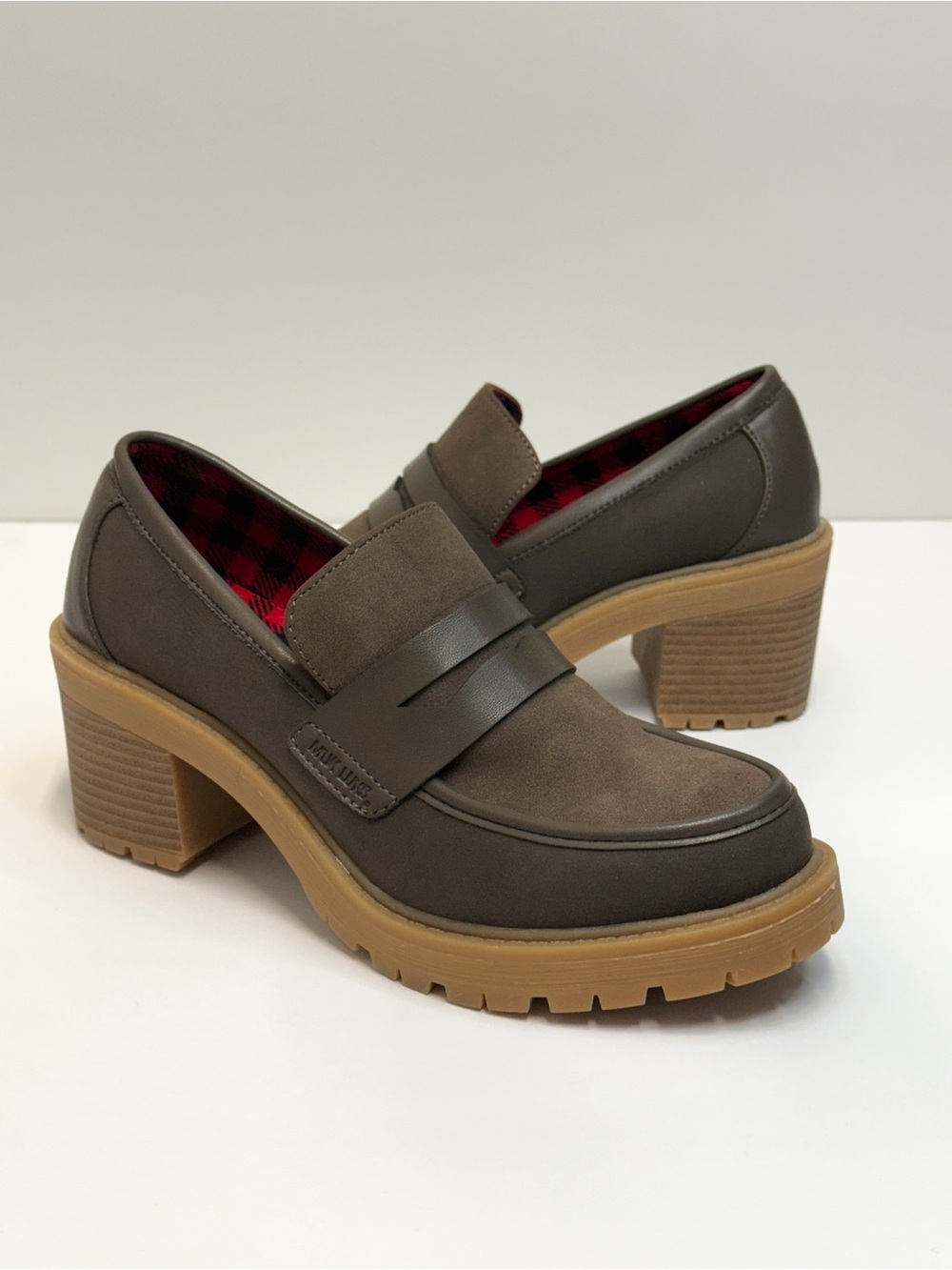 Muk Luks Women's Leona Loafers Chunky Size 9